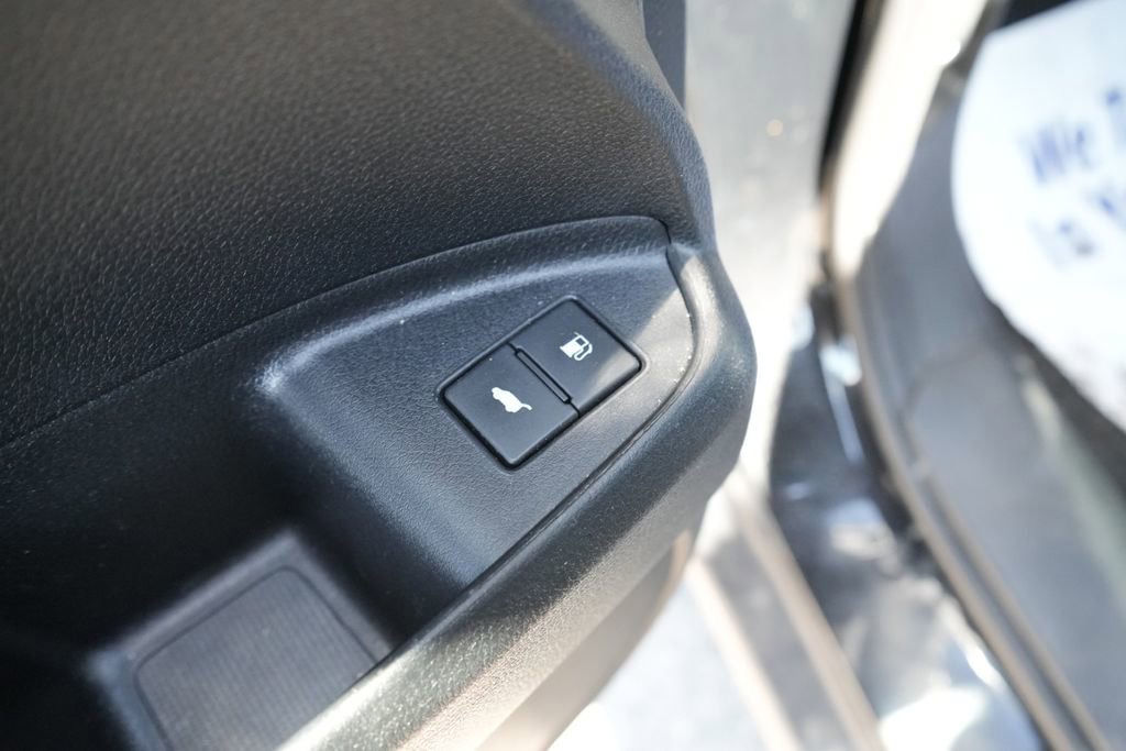 Used 2017 Honda Pilot Touring image 27