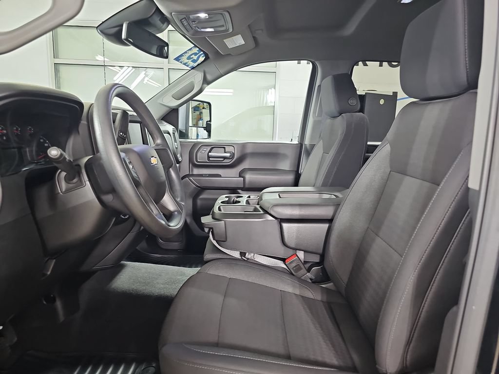Certified 2025 Chevrolet Silverado 2500 Custom w/ Custom Value Package AWD/4WD image 18
