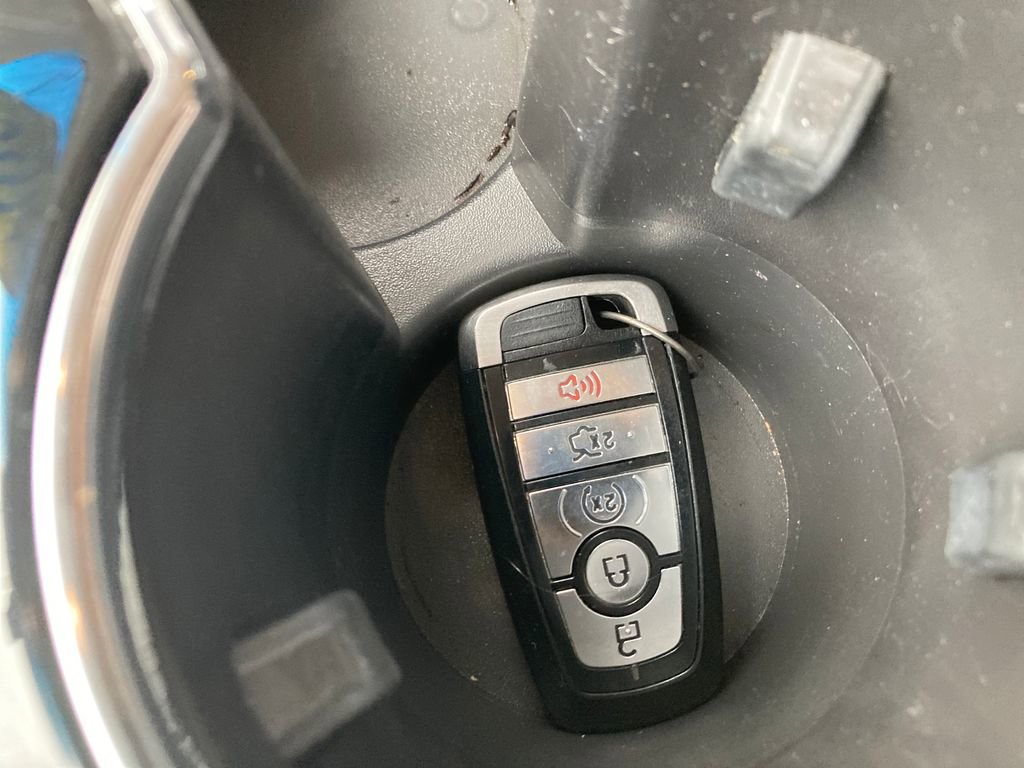 Used 2017 Ford Edge Titanium w/ Technology Package image 33