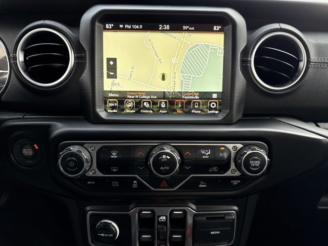 Used 2023 Jeep Wrangler Unlimited Sahara image 18