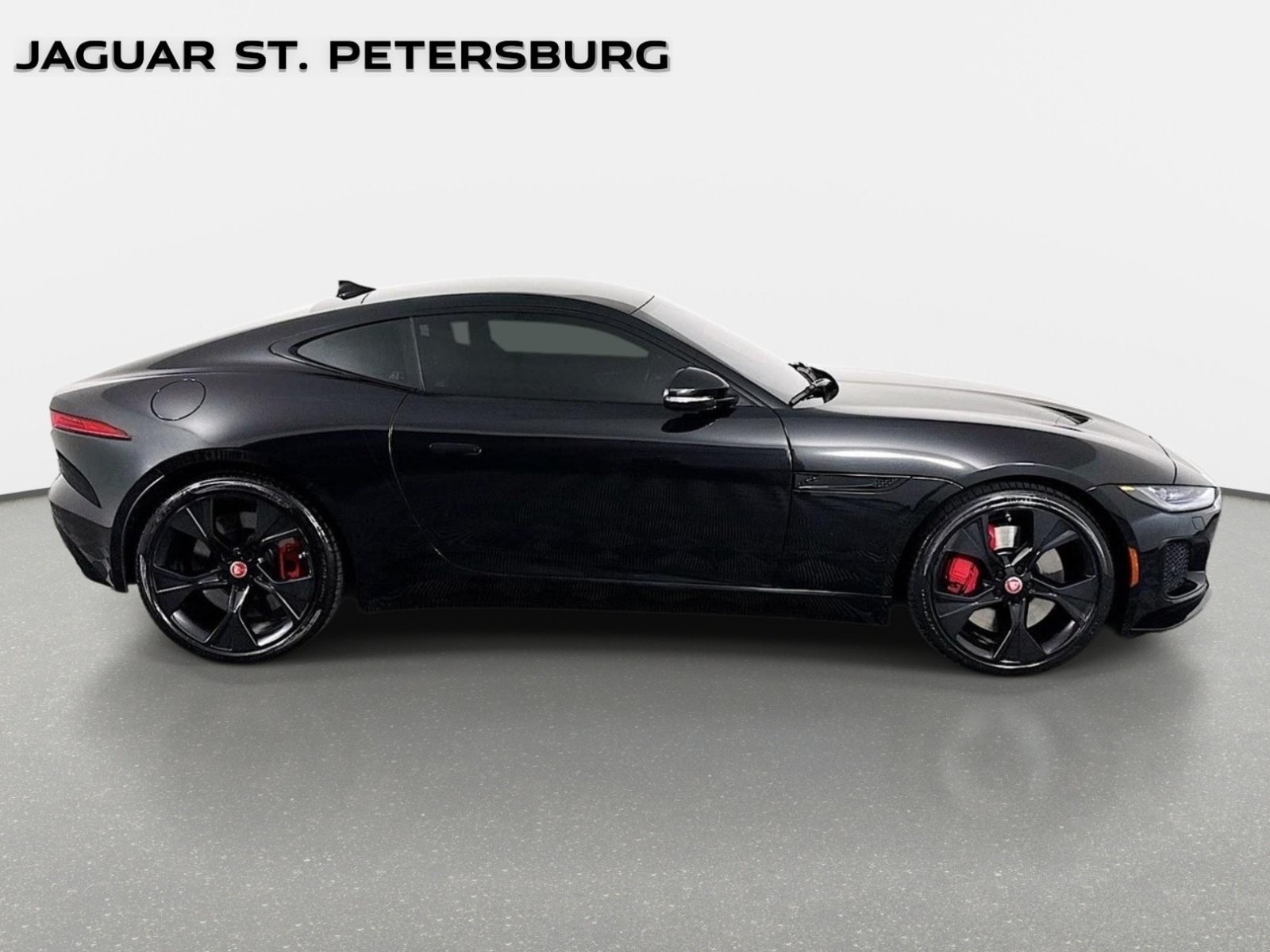 Used 2022 Jaguar F-TYPE Coupe RWD image 4