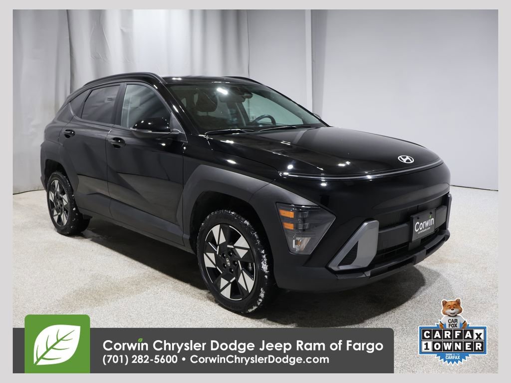 Used 2025 Hyundai Kona SEL image 1