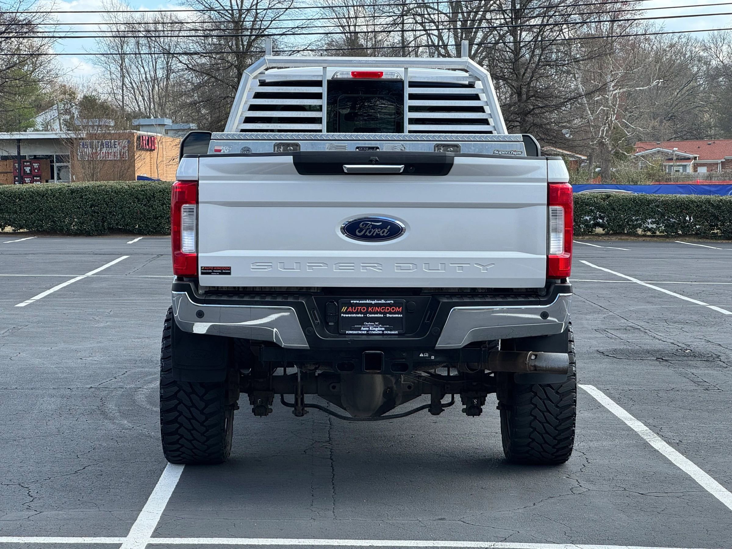 Used 2018 Ford F350 Lariat w/ Camper Package image 7