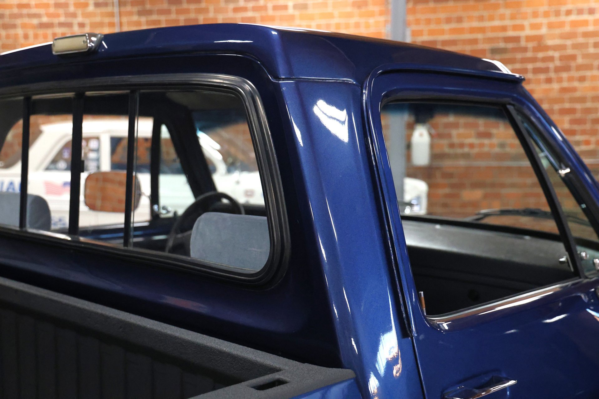 Used 1992 Dodge D/W Truck 150 image 23