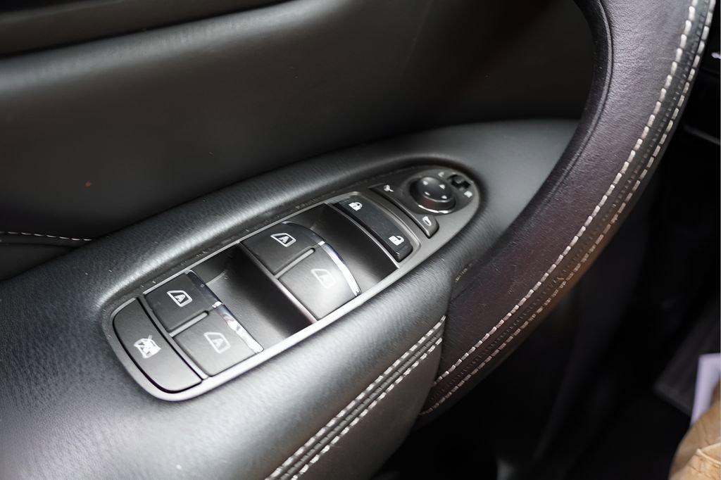 Used 2024 INFINITI QX80 Luxe image 21