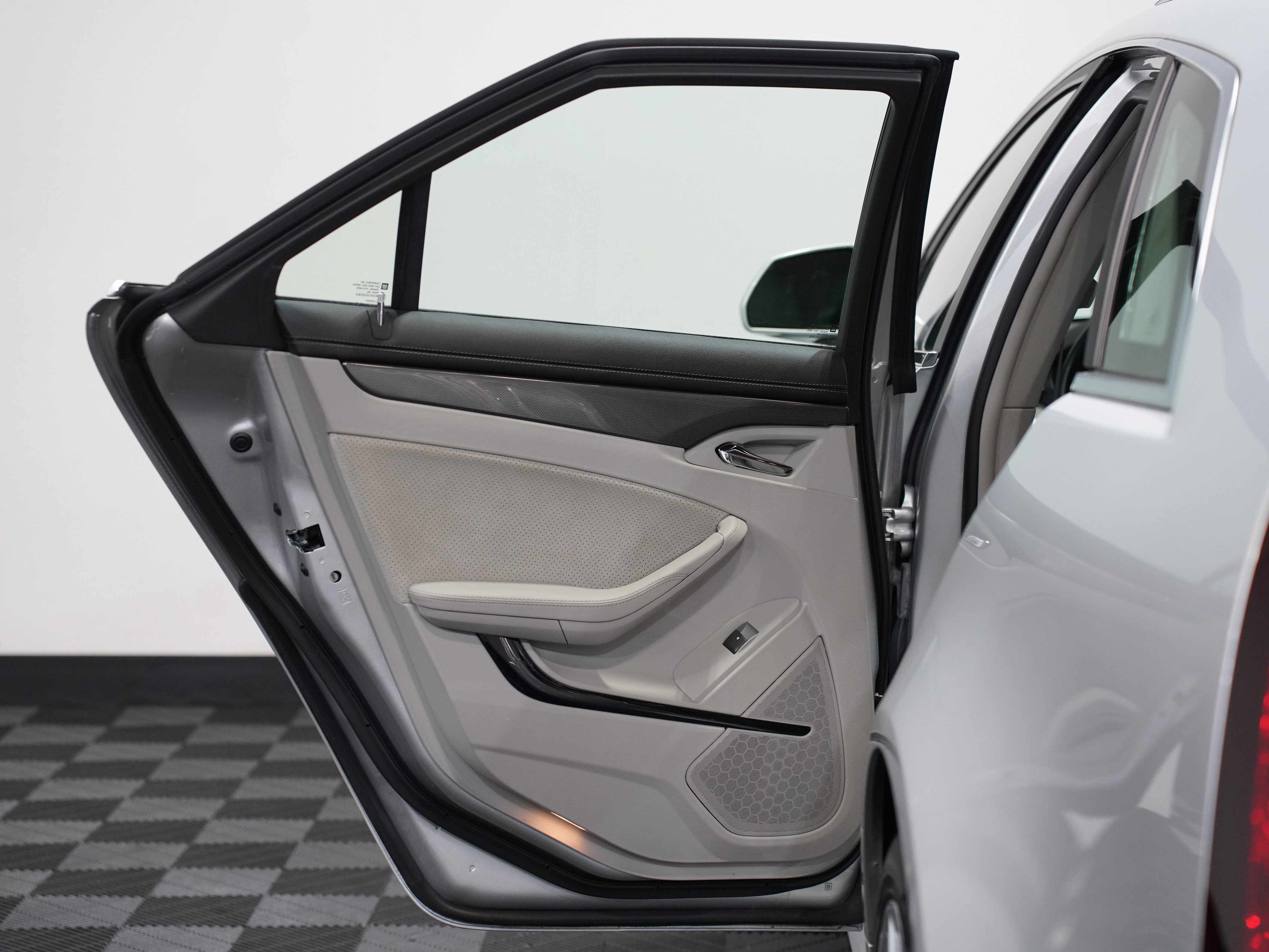 Used 2013 Cadillac CTS V image 26