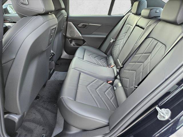 Used 2026 BMW 530i xDrive w/ M Sport Package AWD/4WD image 16