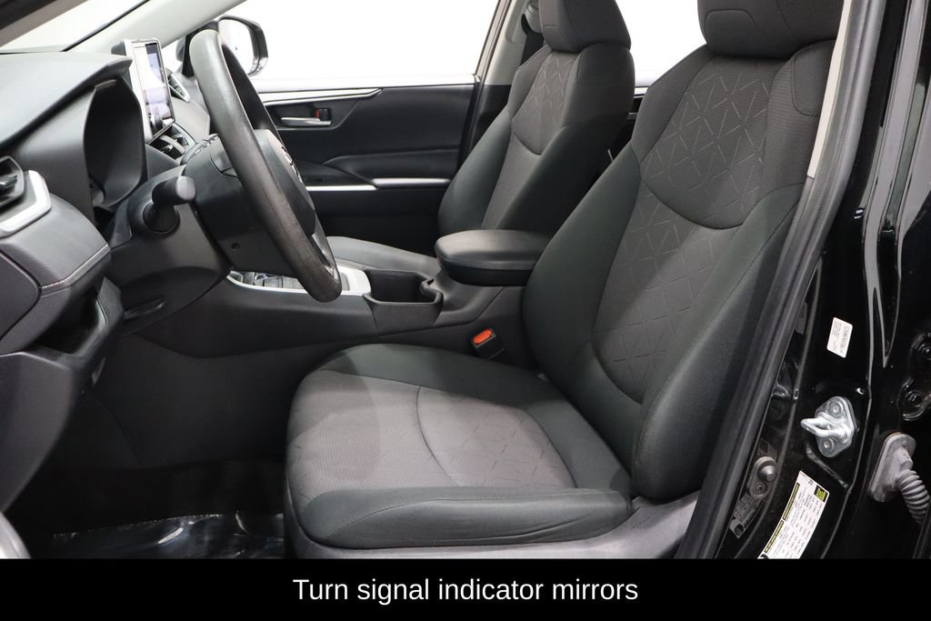 Used 2023 Toyota RAV4 XLE AWD/4WD image 14