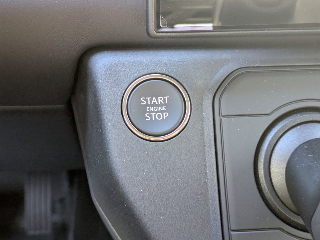 New 2026 Land Rover Defender 110 X-Dynamic SE image 33