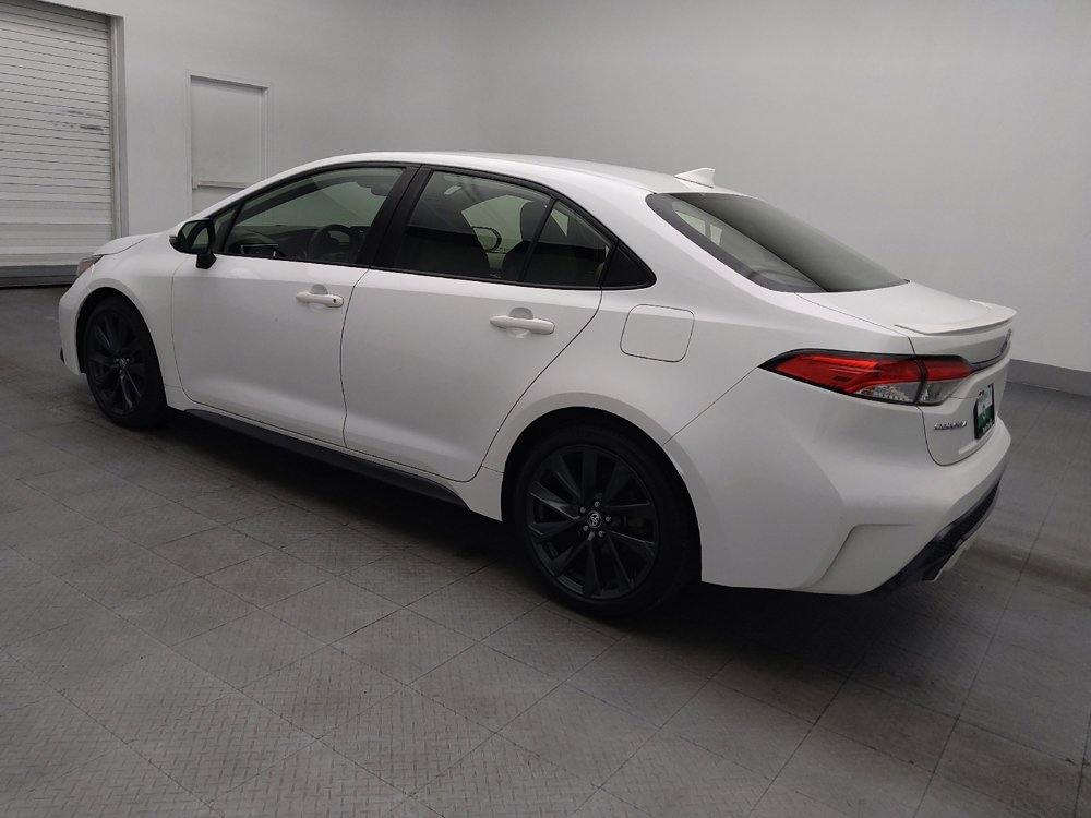 Used 2022 Toyota Corolla SE FWD image 3