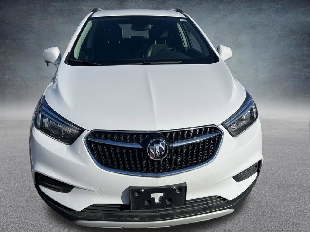 Used 2022 Buick Encore Preferred w/ Safety Package image 2