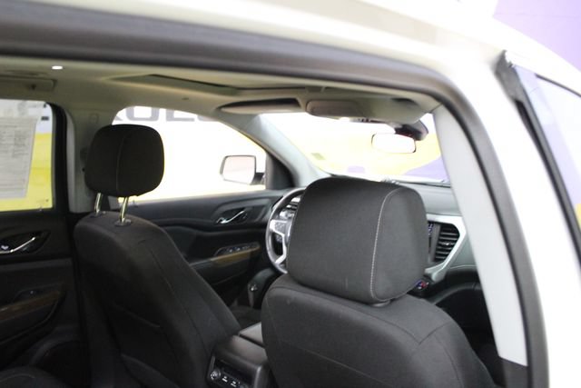 Used 2023 GMC Acadia SLE AWD/4WD image 10