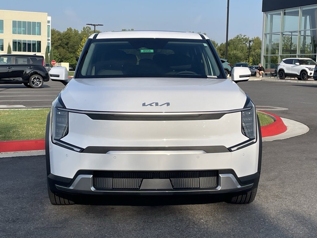 New 2026 Kia EV9 Light image 8