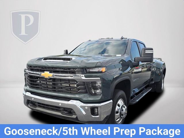 Used 2026 Chevrolet Silverado 3500 LT w/ Safety Package AWD/4WD image 11