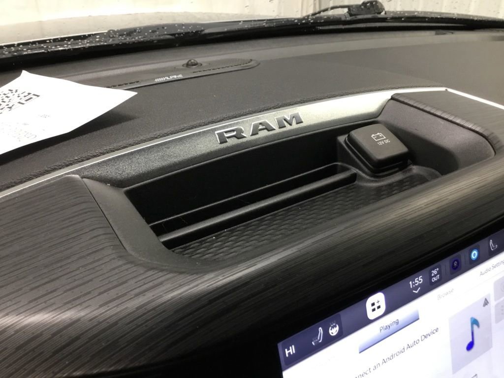 Used 2023 RAM 1500 Laramie AWD/4WD image 17