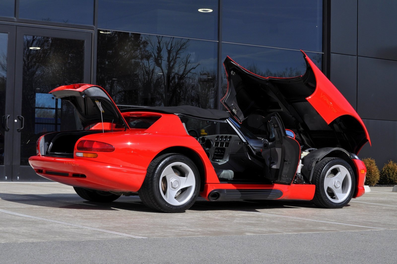 Used 1994 Dodge Viper RT/10 image 23