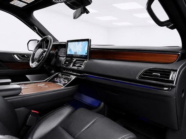 Used 2022 Lincoln Navigator L Reserve AWD/4WD image 15