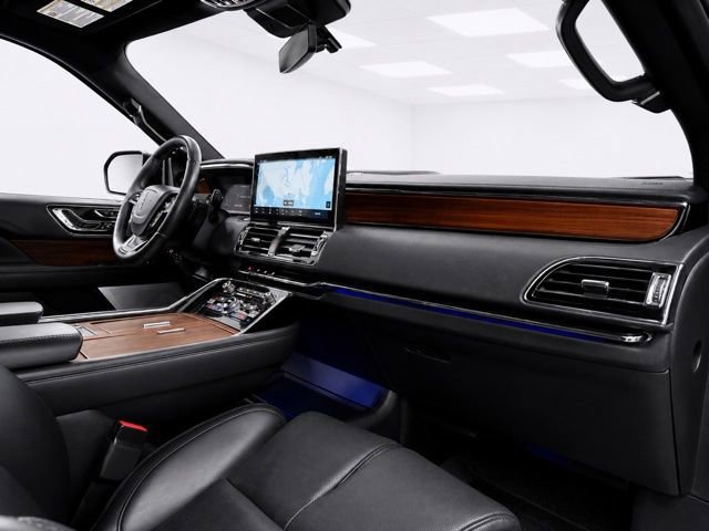 Used 2022 Lincoln Navigator L Reserve AWD/4WD image 15
