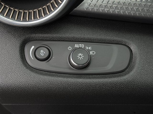 New 2026 Chevrolet Trax ACTIV w/ Driver Confidence Package FWD image 17