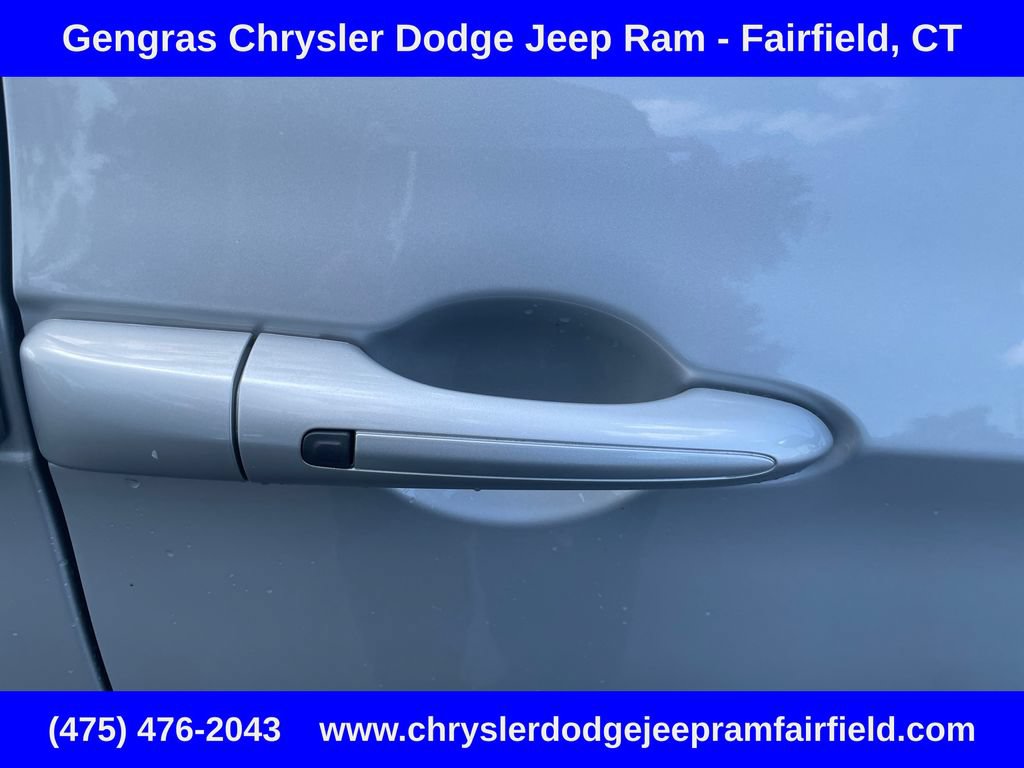 Certified 2024 Chrysler Pacifica Touring-L w/ S Appearance Package AWD/4WD image 15