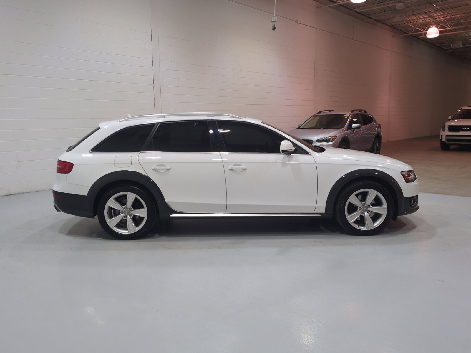 Used 2014 Audi A4 Premium Plus AWD/4WD image 2