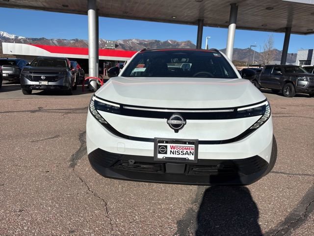 New 2026 Nissan Leaf Platinum+ w/ Cargo Package (Platinum+) FWD image 2