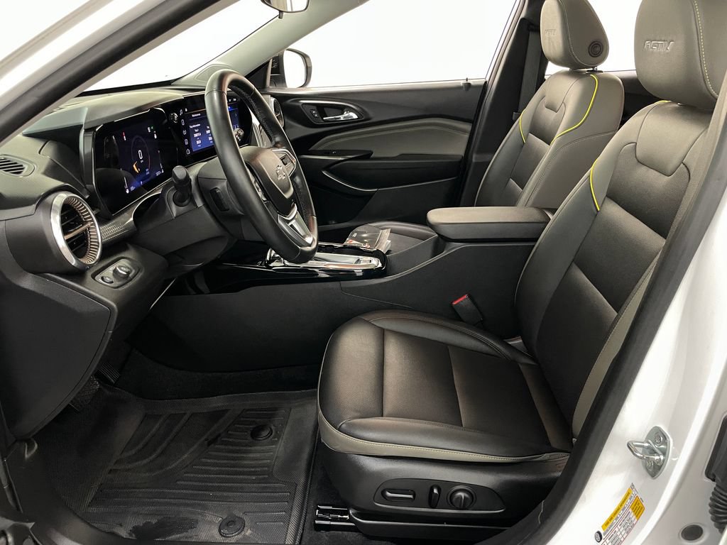 Certified 2024 Chevrolet Trax ACTIV w/ Sunroof Package FWD image 8