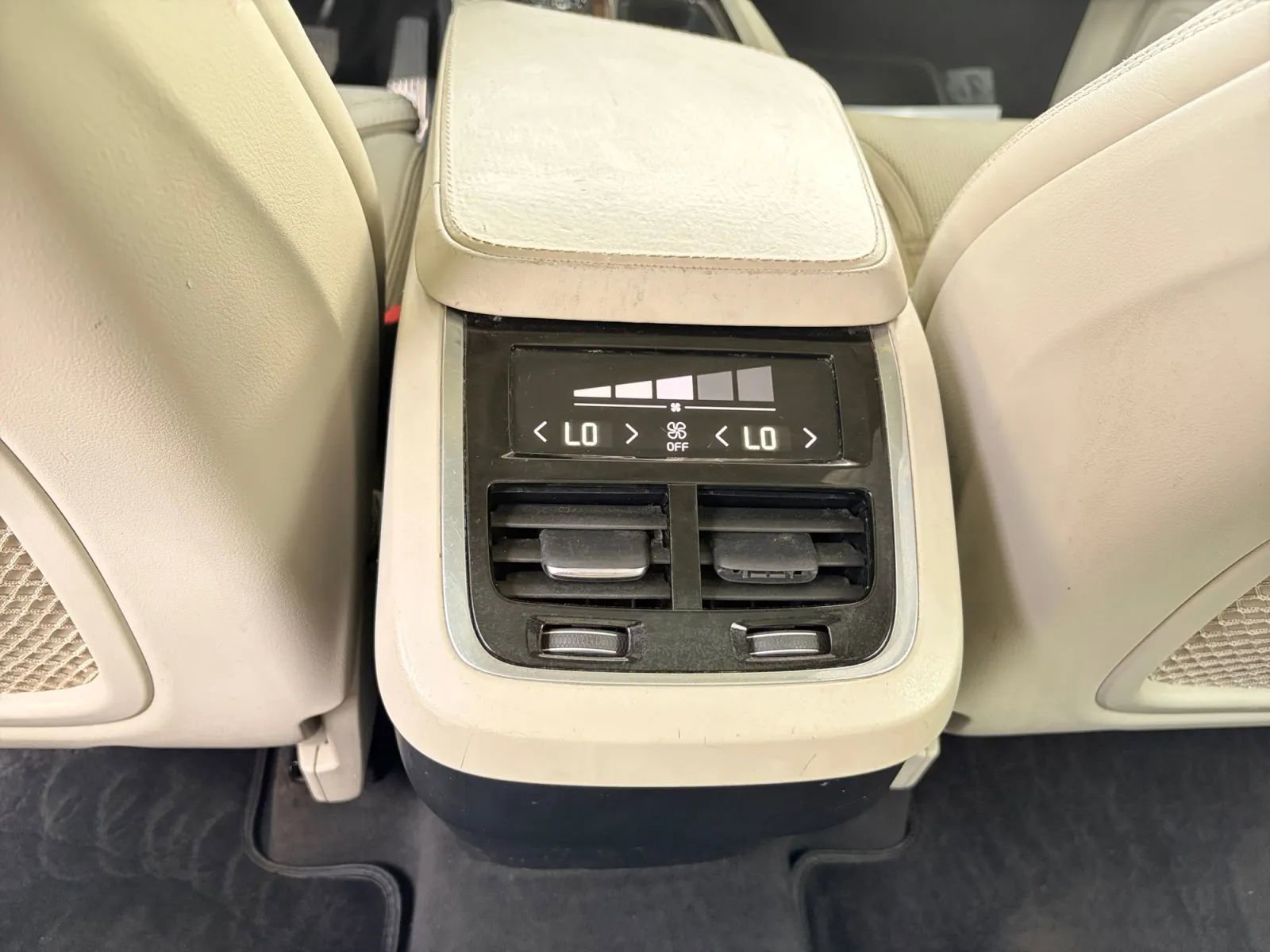 Used 2017 Volvo XC90 T6 Inscription w/ Vision Package AWD/4WD image 44