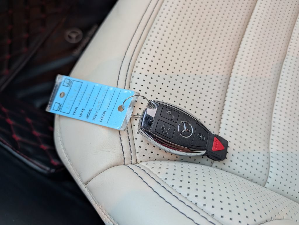 Used 2015 Mercedes-Benz GL 63 AMG 4MATIC image 23