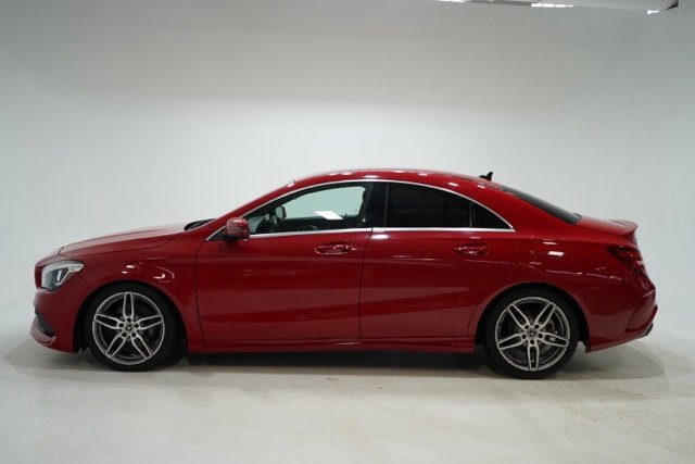 Used 2018 Mercedes-Benz CLA 250 4MATIC image 4
