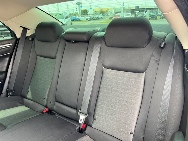 Used 2018 Chrysler 300 Touring w/ Chrome Appearance Package RWD image 27