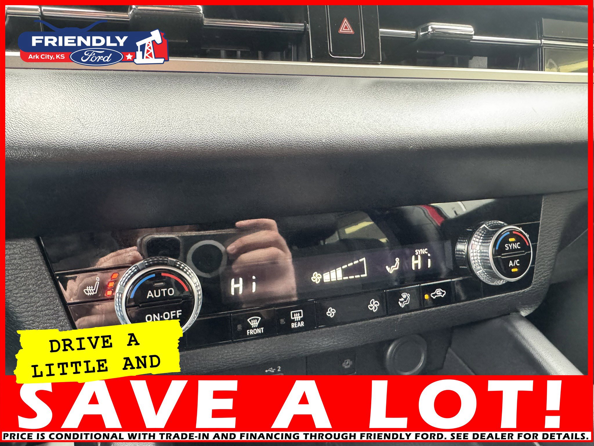 Used 2024 Mitsubishi Outlander SE image 29