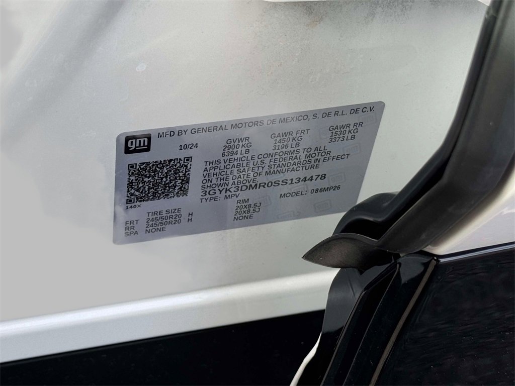 Used 2025 Cadillac Optiq Luxury 2 w/ LPO, Floor Liner Package image 36