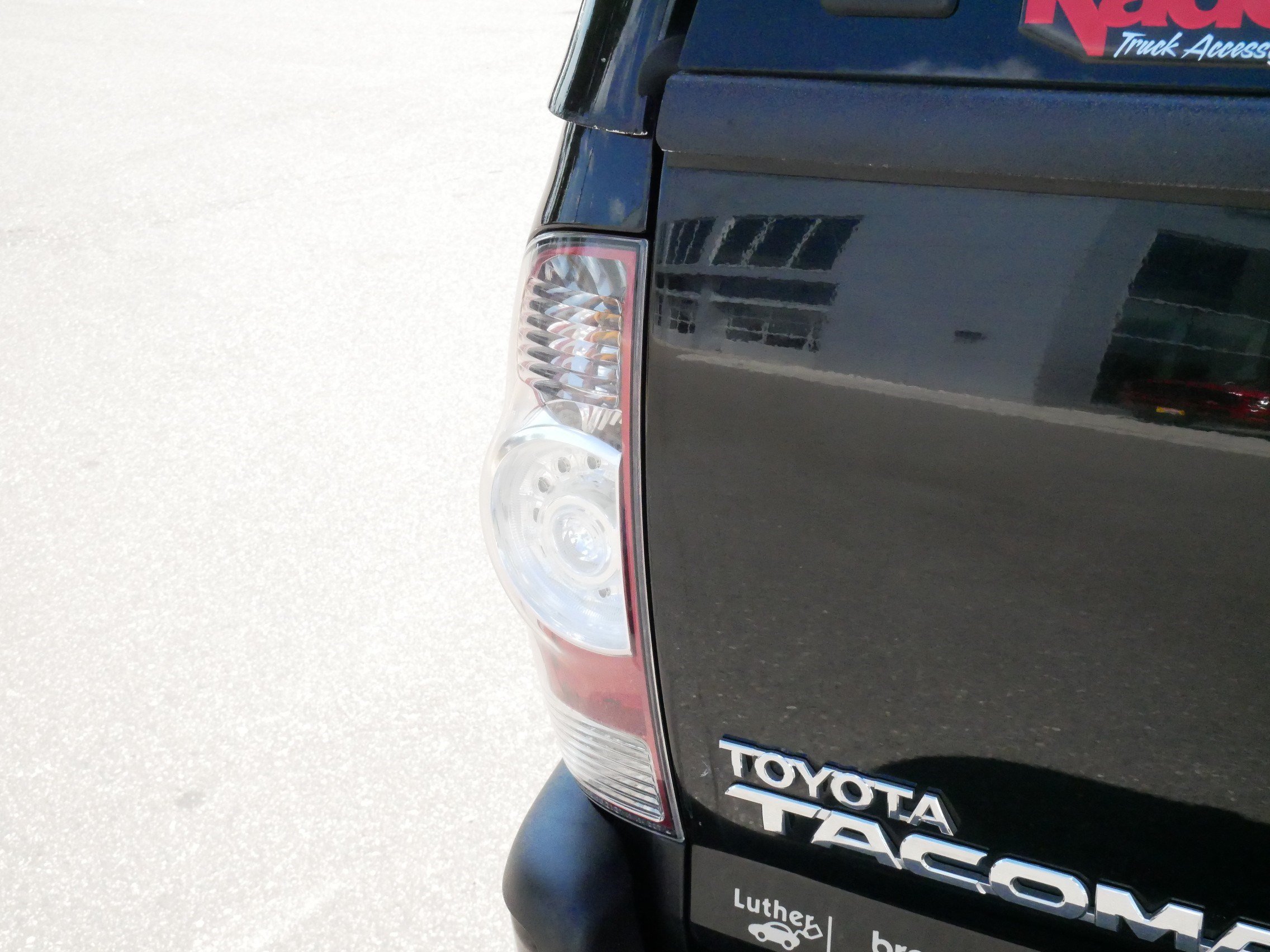 Used 2011 Toyota Tacoma 4x4 Double Cab w/ TRD Sport Pkg w/JBL Audio image 17