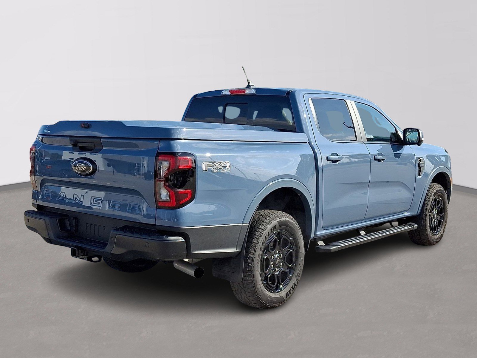 Certified 2025 Ford Ranger Lariat w/ FX4 Off-Road Package AWD/4WD image 6