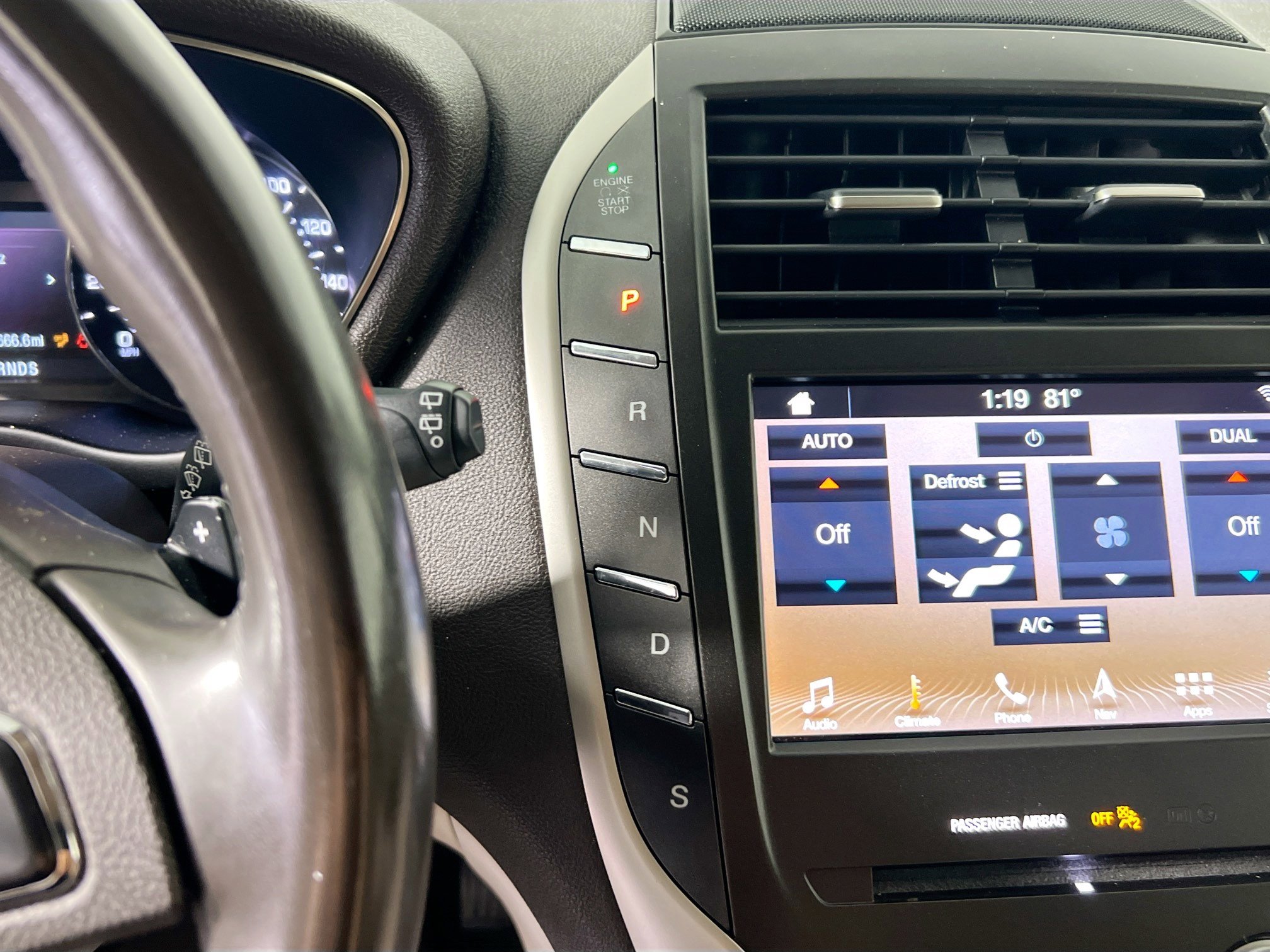 Used 2019 Lincoln MKC Select w/ Select Plus Package image 25