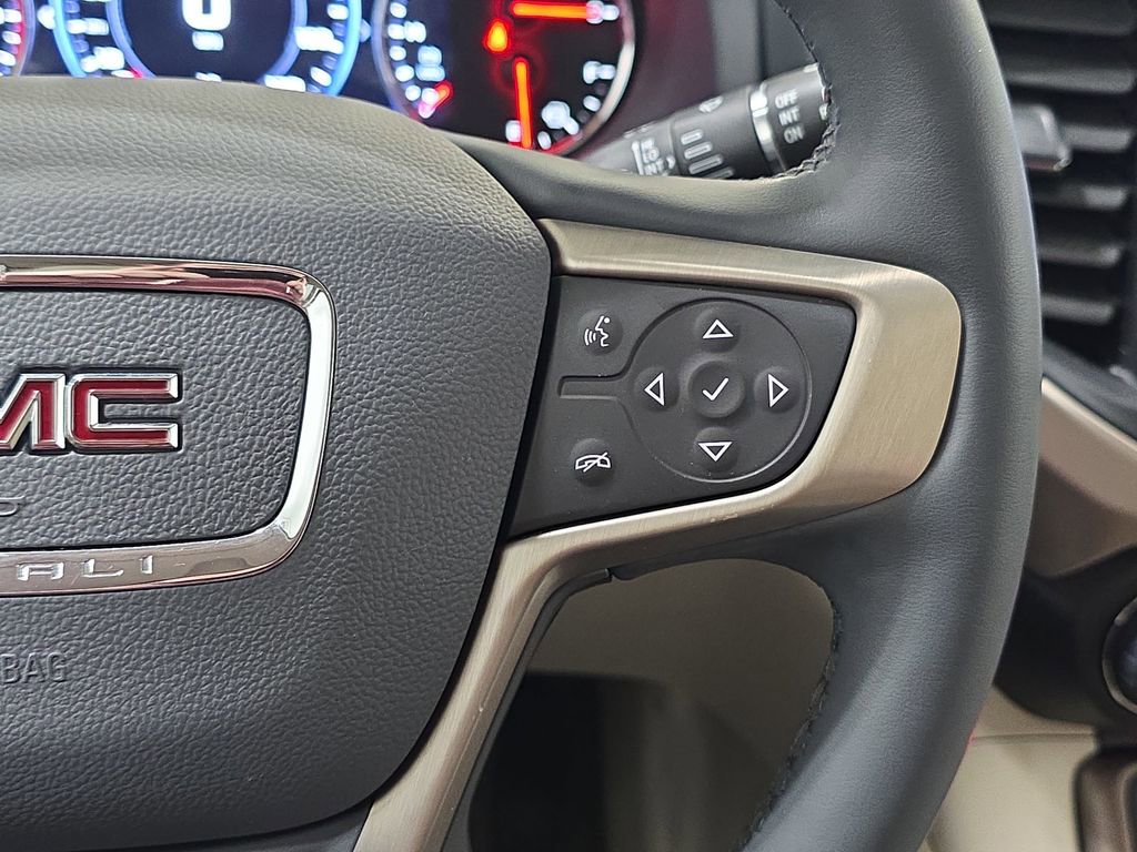 Used 2023 GMC Acadia Denali w/ Denali Ultimate Package image 16
