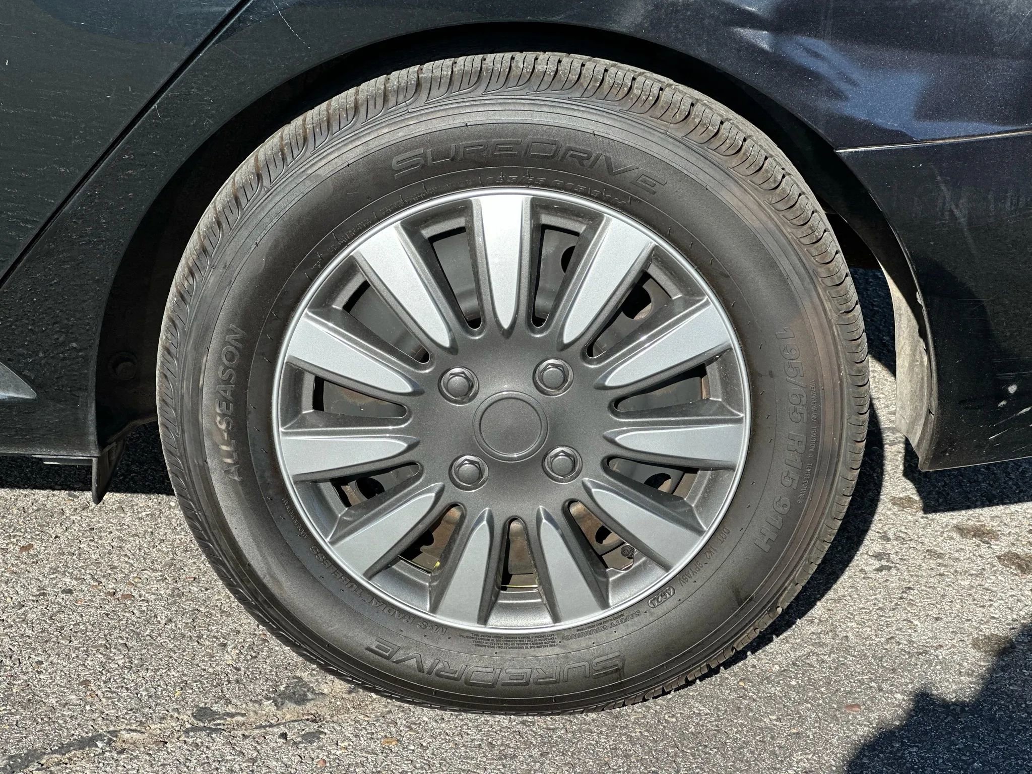 Used 2013 Kia Forte EX image 22