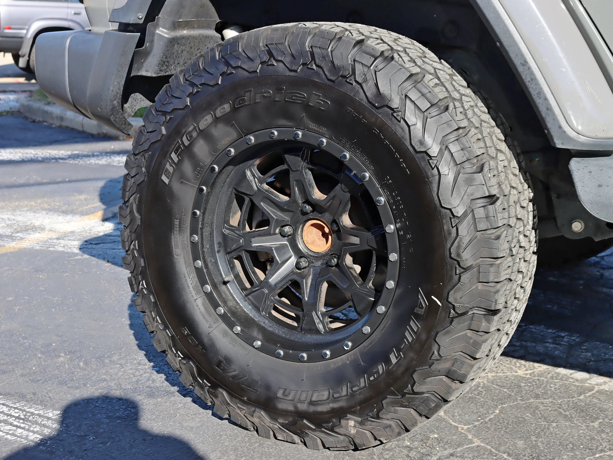 Used 2019 Jeep Wrangler Unlimited Sahara AWD/4WD image 7