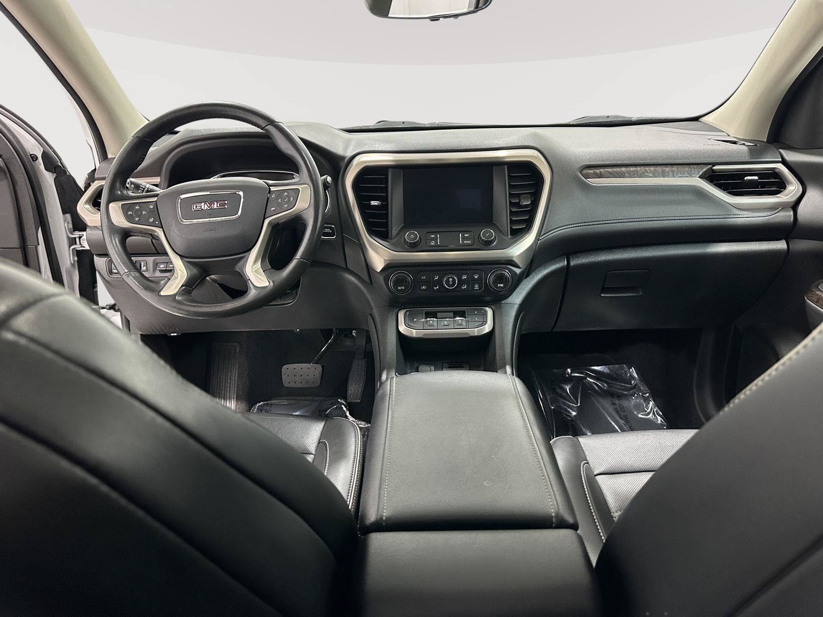 Used 2021 GMC Acadia Denali w/ Denali Technology Package AWD/4WD image 20