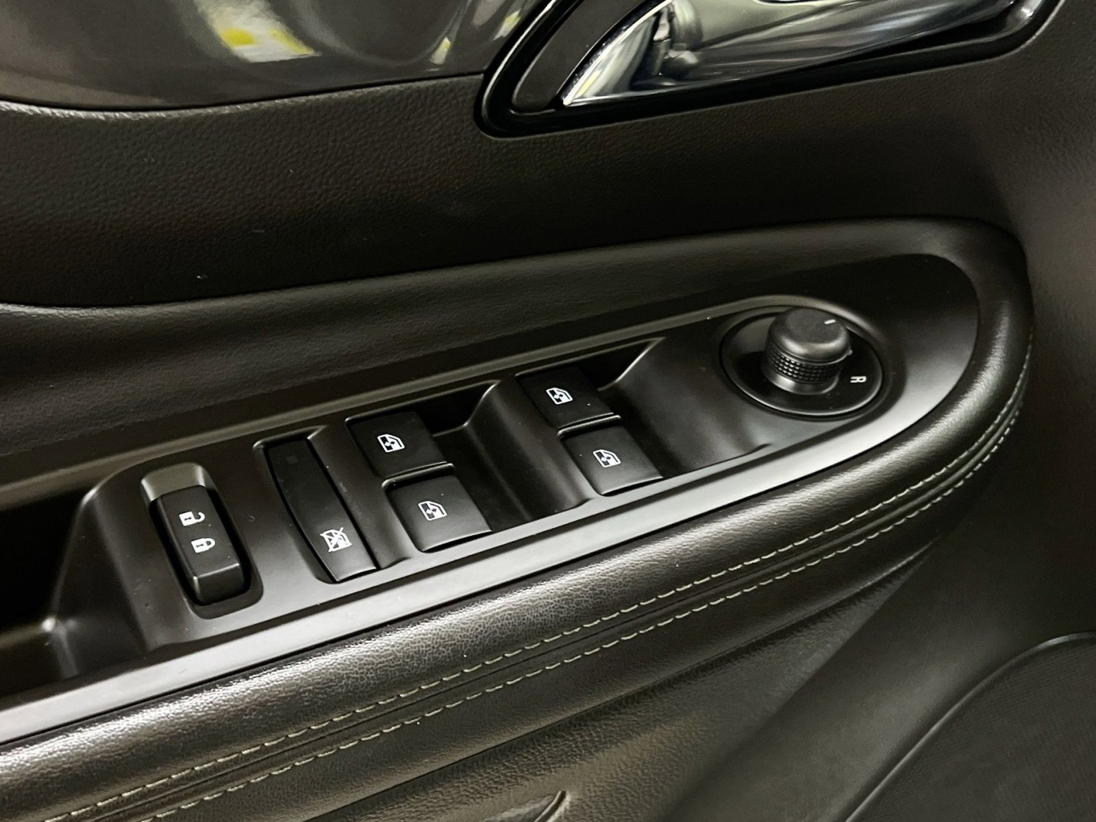 Used 2020 Buick Encore Preferred w/ Safety Package image 18