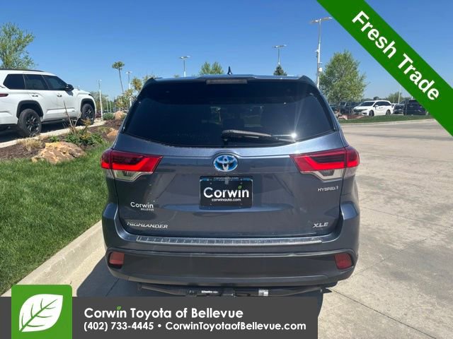 Used 2019 Toyota Highlander XLE w/ Protection Package #3 AWD/4WD image 5