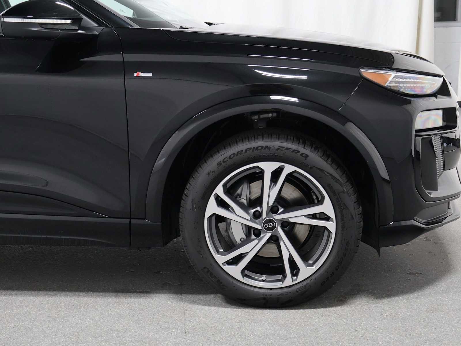 New 2027 Audi Q6 e-tron Premium Plus AWD/4WD image 11
