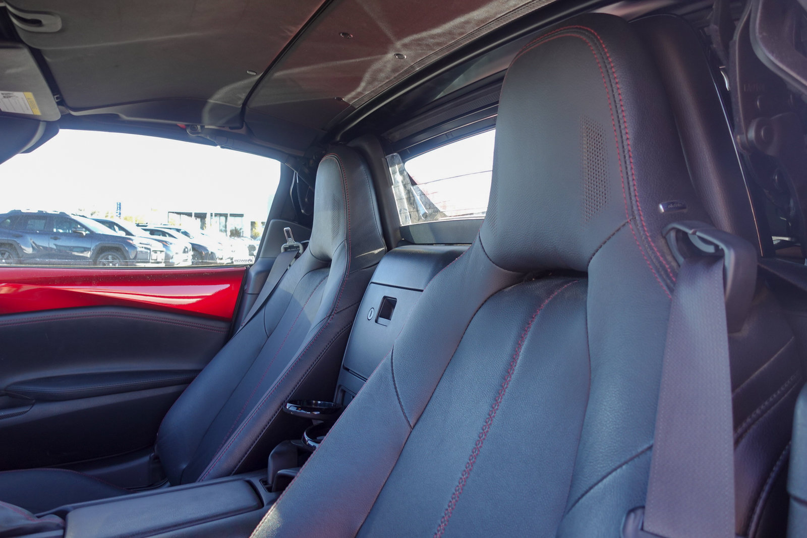 Used 2018 MAZDA MX-5 Miata RF Grand Touring RWD image 10