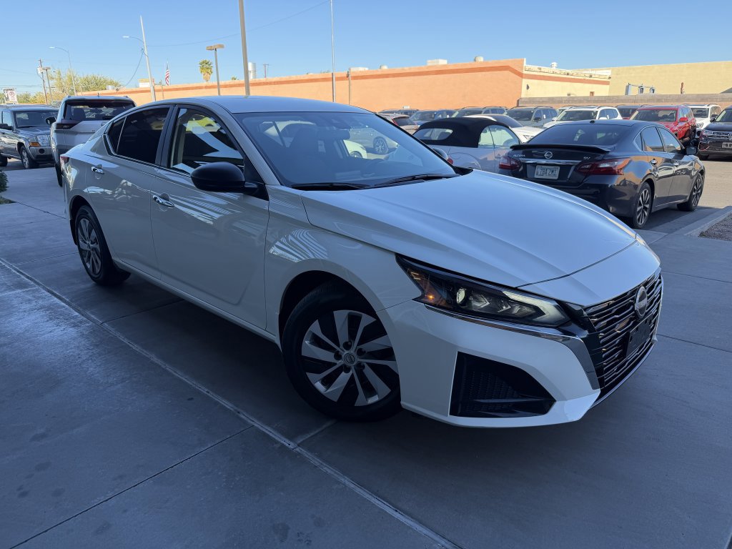 Used 2024 Nissan Altima 2.5 S image 6