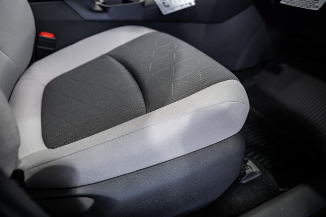 New 2025 Toyota RAV4 XLE image 30