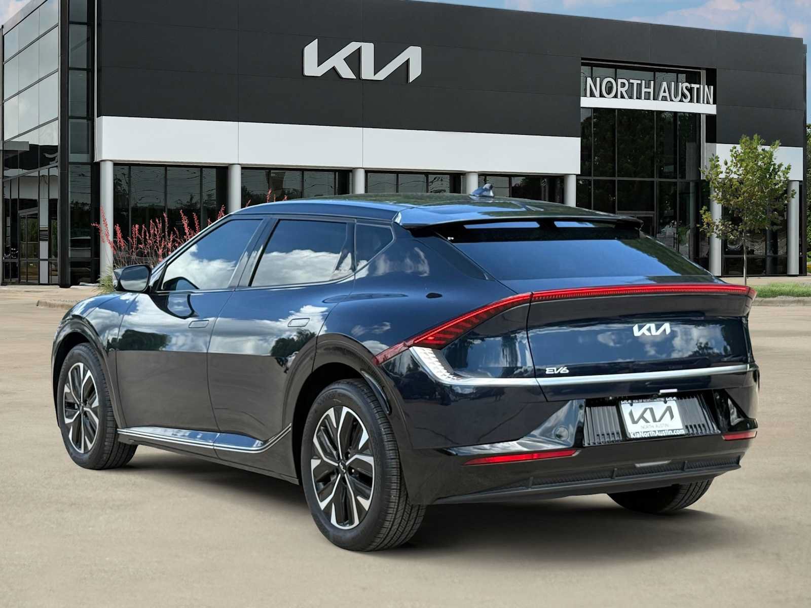 Certified 2024 Kia EV6 Wind RWD image 5