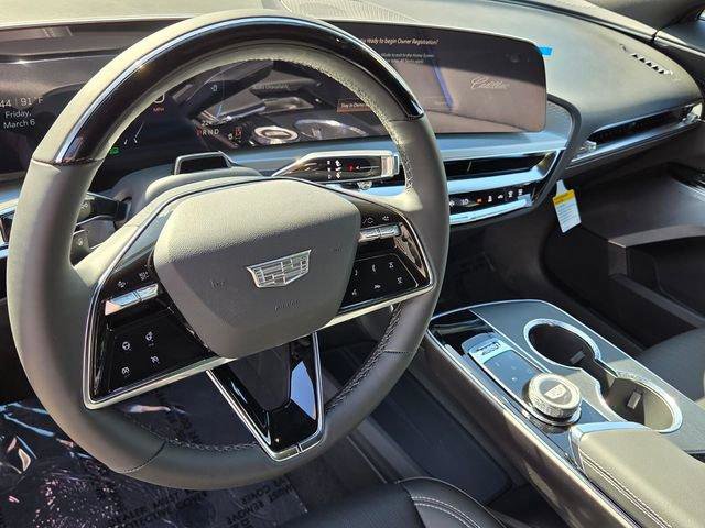 New 2026 Cadillac Lyriq Premium Luxury AWD/4WD image 15
