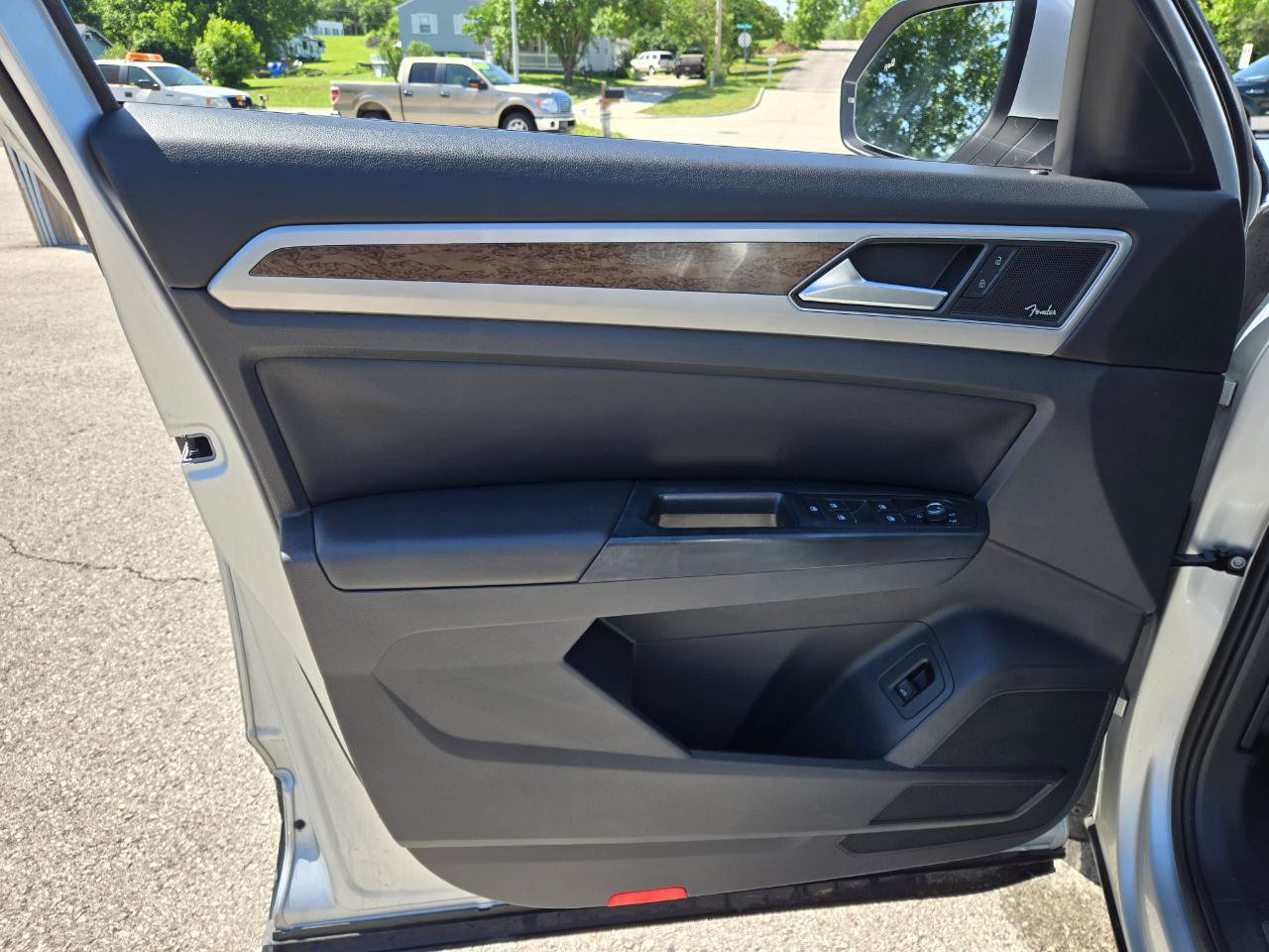 Used 2019 Volkswagen Atlas SEL Premium AWD/4WD image 17