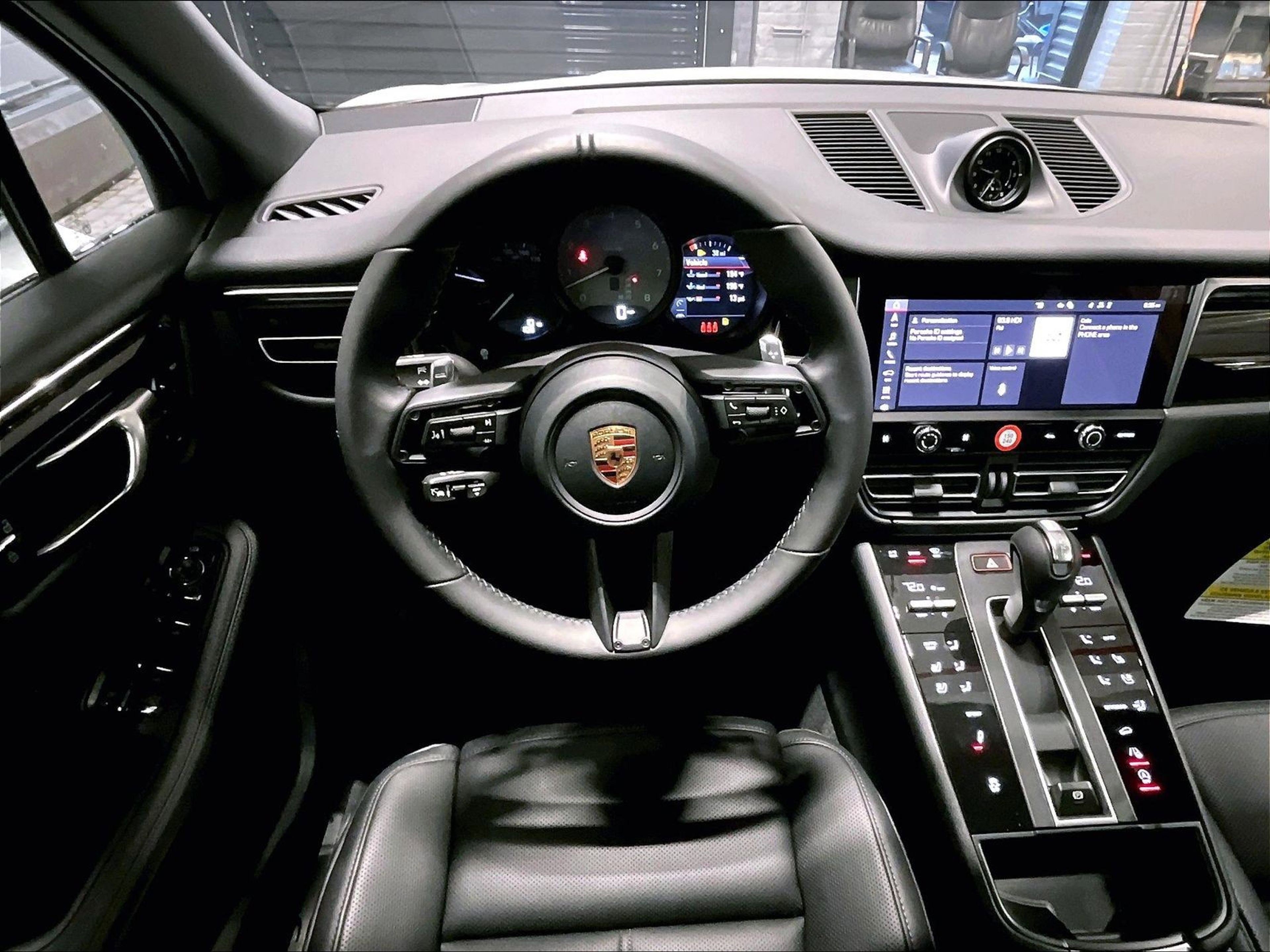 New 2026 Porsche Macan S image 18